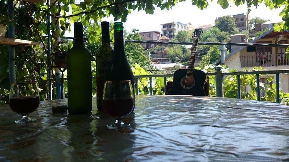 Alex'S Cosy Guesthouse Тбилиси Екстериор снимка
